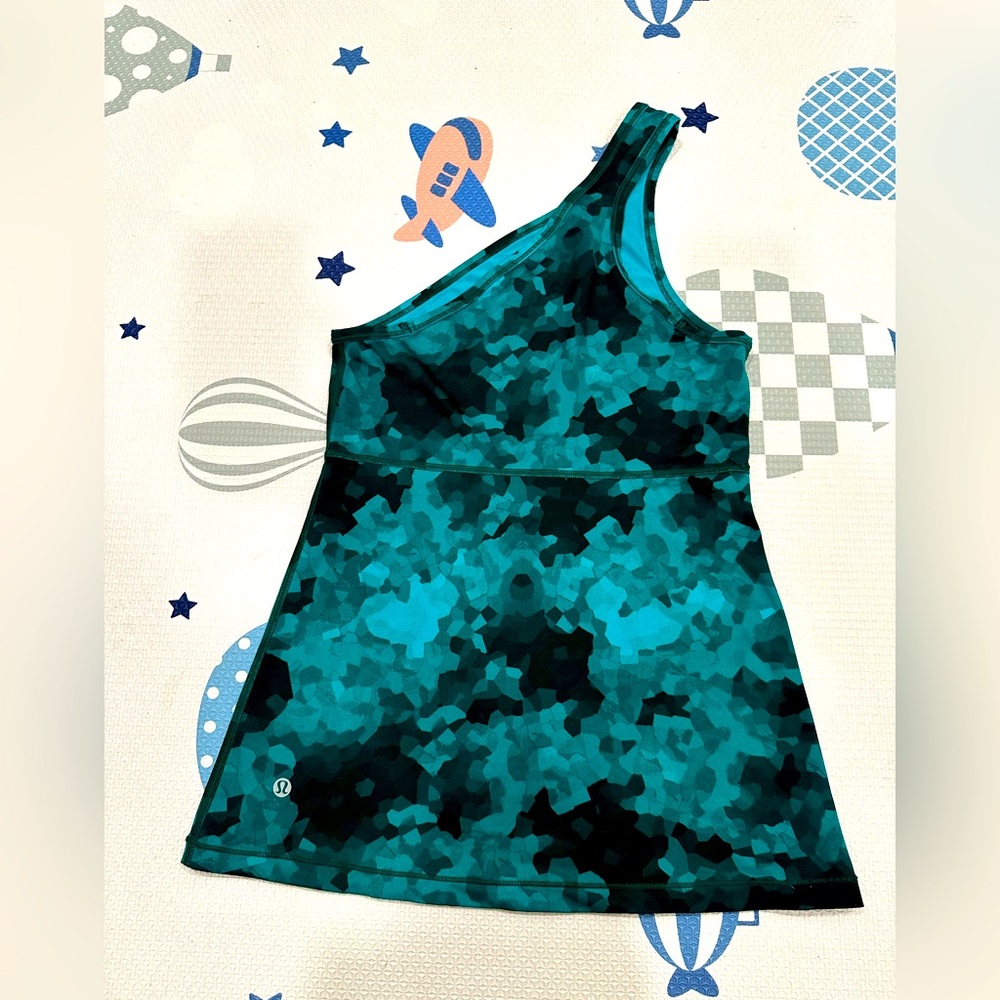Lululemon work out tank